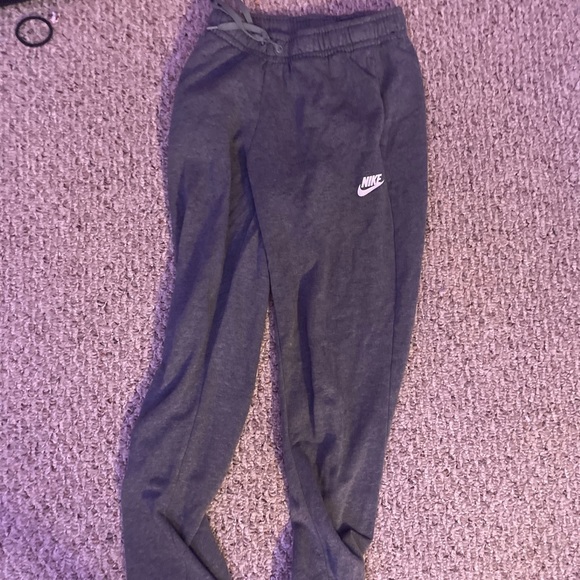 Nike sweat pants - Picture 1 of 2